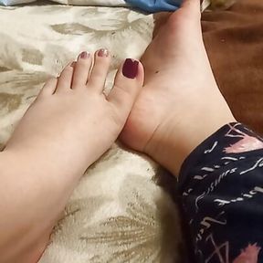 Gorgeous beautiful legs and toes