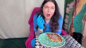 Nurse Ffw Eating After a Long Day