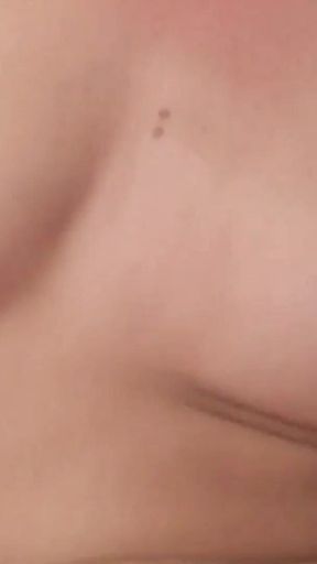 Blonde Babe Fingers and Toys Her Wet Pussy to Ecstasy