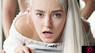 Eva gets creampied while in a zo0m meeting