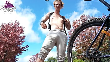 Pedalar me deixa com muito tes&atilde_o