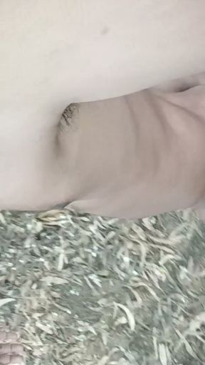 Alone in park ,full intimate vibe than jerking off   Clip 1