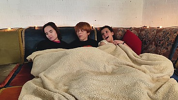 Threesome Tais with Friends