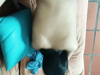 Seduzco a mi MEJOR HERMANASTRO con una polla enorme, PORQUE VI que se estaba MASTURBANDO con mi FOTO