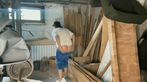 Brownie in the basement, EXTREME situation, real farts - HD mp4