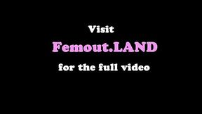 Masturbating trap gaping her ass