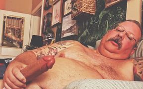 Step- Daddy Chub Bear Cums Hand-free (popular Video)