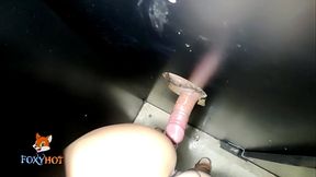 visita completa en la primera zona de gloryhole gozando de sacar el semen de la verga de desconocidos
