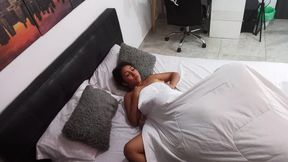 I do oral sex on my girlfriend until she comes.