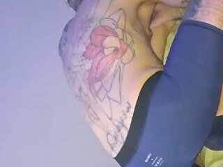 Rumeno che prende tutto il cazzo in bocca