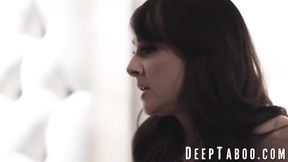 Charly Summer and Cytherea share a lucky dude in a steamy threesome