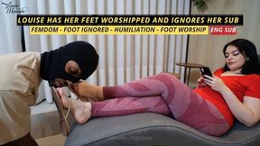Louise has her feet worshipped and ignores her sub (1080 EN SUB) - Foot Ignore - Foot Worship - Femdom - Humiliation - Goddess Worship