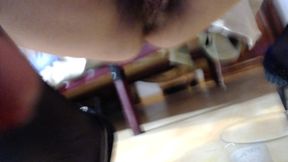 gros plan sur ma chatte poilue. tu rafoles de mes grosses levres. j ́urine dans...