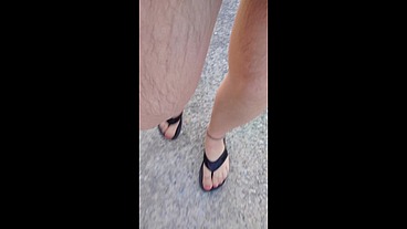 Spaziergang in Strumpfhose zum Kanal