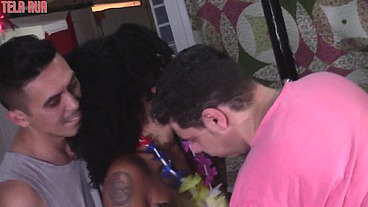ANAL COM A MORENINHA SAFADINHA FOI NO BAILE DE CARNAVAL FUDER COM O JAPINHA
