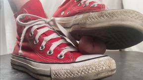 A Shoejob in well worn and dirty Converse Sneakers - Tramplegirl squeezes the cum out of his dick with her red chucks - slavecam only - HD