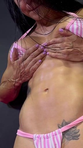 Exhibition of Muscular Goddesses