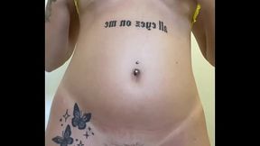 Novinha tatuada gostosa