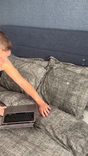 Horny Twinks Jerks off Whilst Working From Home - Jak White