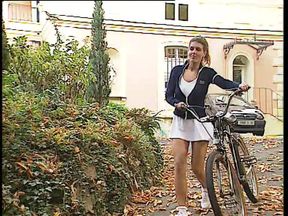 Busty Blonde Nurse Gives Steamy Blowjob in Bubble Bath...can't Resist the Temptation!