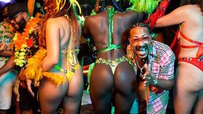 Intense Orgy with Ebony Babe and Double Penetration