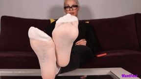 Smell My White Nylons HD