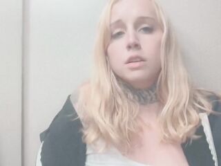 See THERAWHONEY Push Giant Sex toy Inside Her Taut Snatch