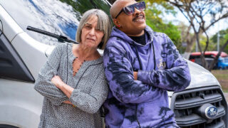 Bedstemor PAWG mor med hængende bryster tager hård BBC anal hamrende