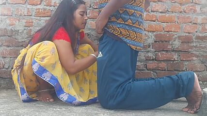 Desi Bhabhi Hiding Serious Heat Under That Petticoat, Fuck Yeah!