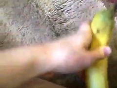 sexy kleine macht es sich mit banane