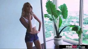 Sex Tape With Gorgeous Horny GF (janice griffith) vid-14