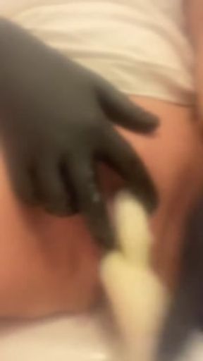 無修正　ぷっくりマンコをバイブでズボズボする痴女　潮吹き　パイパン　オナニー