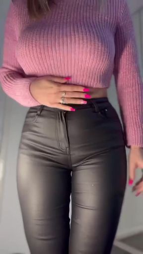 Curvy blonde in leather pants