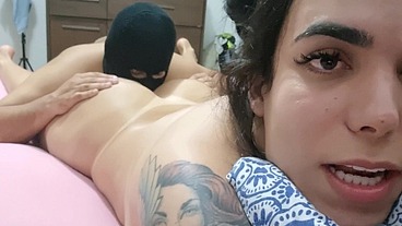 fudi com meu vizinho enquanto a mulher dele tava no trabalho