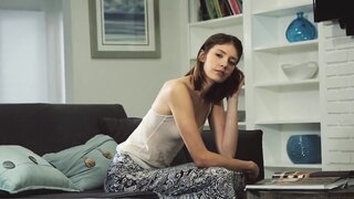 Solo teen babe just wants to get herself off that's all