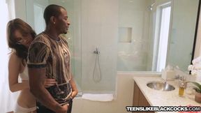 Teen slut Jay Taylor fully satisfied by big black dick