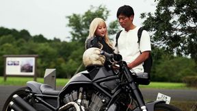 Mei Miyajima rides wild with a divorced traveler after a steamy bike encounter