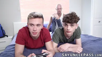 Jake Lawrence bareback threesome with Carter DelRey and Zayne Bright