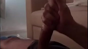 Tocando uma punheta