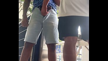 Exibindo minha rola na catraca da esta&ccedil_&atilde_o