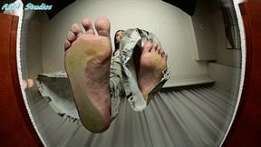 Jen barefoot crushing a tiny man - MOV