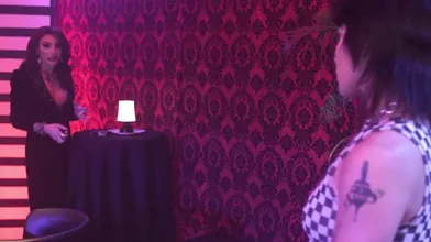 Brooklyn And Ariel Decide To Make Love On Stage