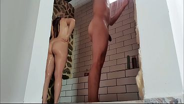 La mejor parte de ir al GYM es acabar e ir a las duchas mixtas a buscar la polla de alg&uacute_n desconocido