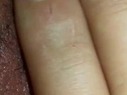 Mi vagina virgen y peluda