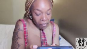 BUG FETISH EBONY NOSE PICKING NOSTRILS SNOTS LICK THEM