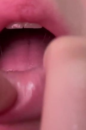 Hot German with Big Lips Blows
