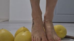 Foodcrushing pomelos