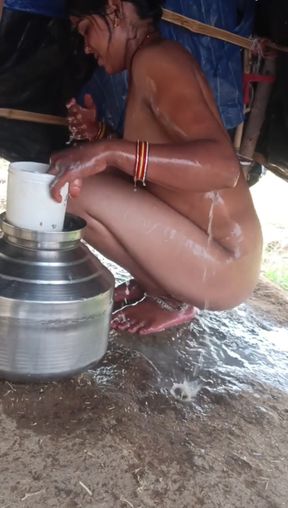 Desi bhabhi outdoor bathing India