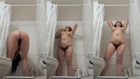 mature milf bathing