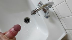 Small cumshot